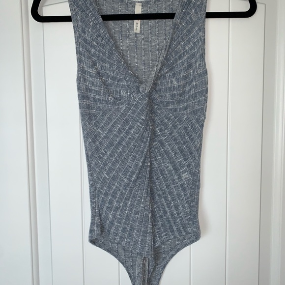 Blue Knot Bodysuit - Picture 3 of 6